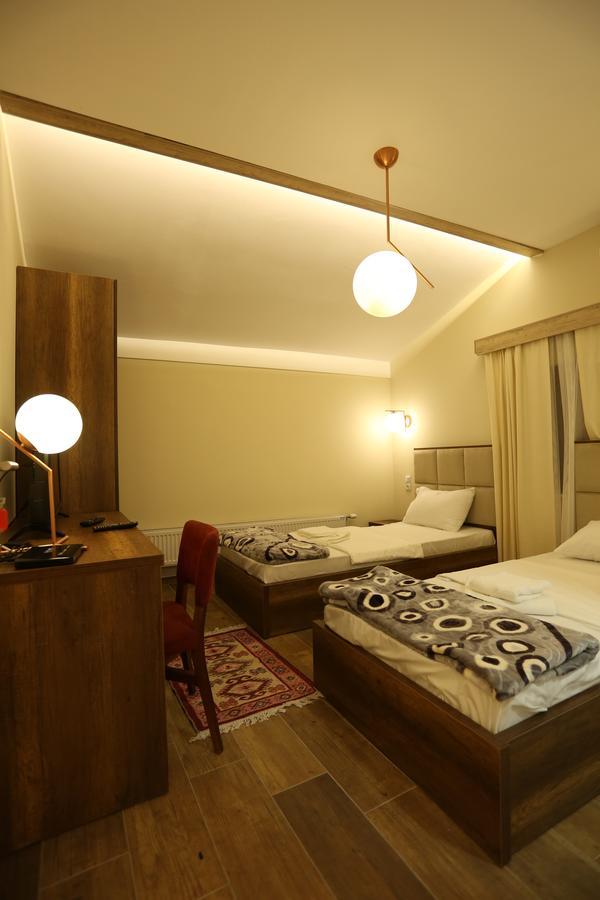 Saray Hotel プリズレン エクステリア 写真